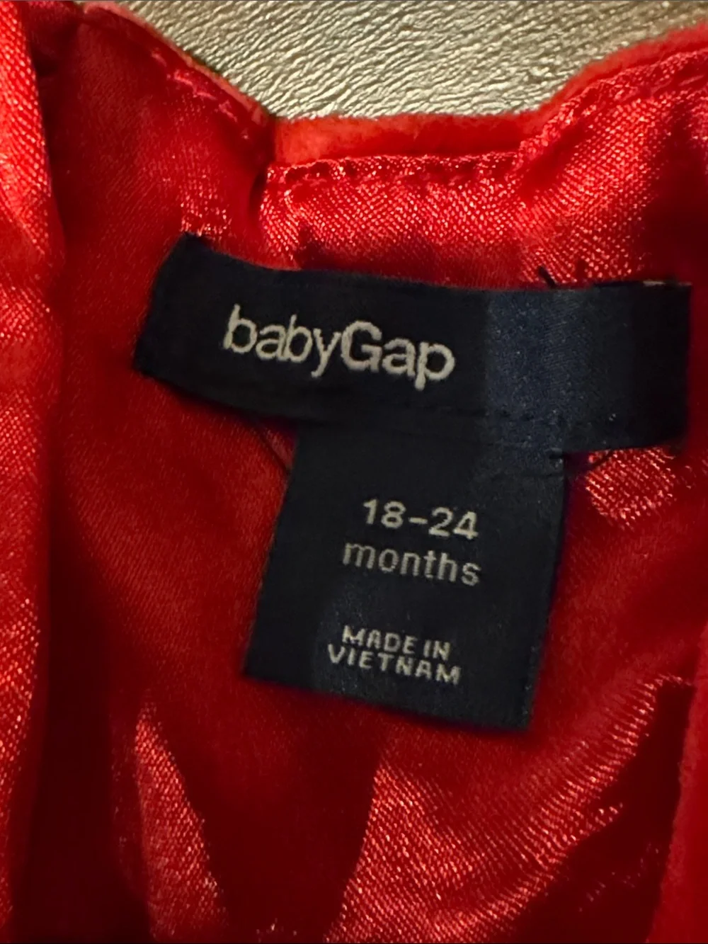 Baby Gap lot of 5 pieces of girls 18 to 24 months of dresses, sweatsuit and top